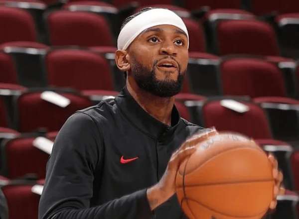 沃克完成蜕变！34+8+7率队取胜 场均得分暴涨115%创生涯新高