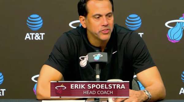 哈克斯首发砍27+6+6难救主 斯波坦承调整未达预期